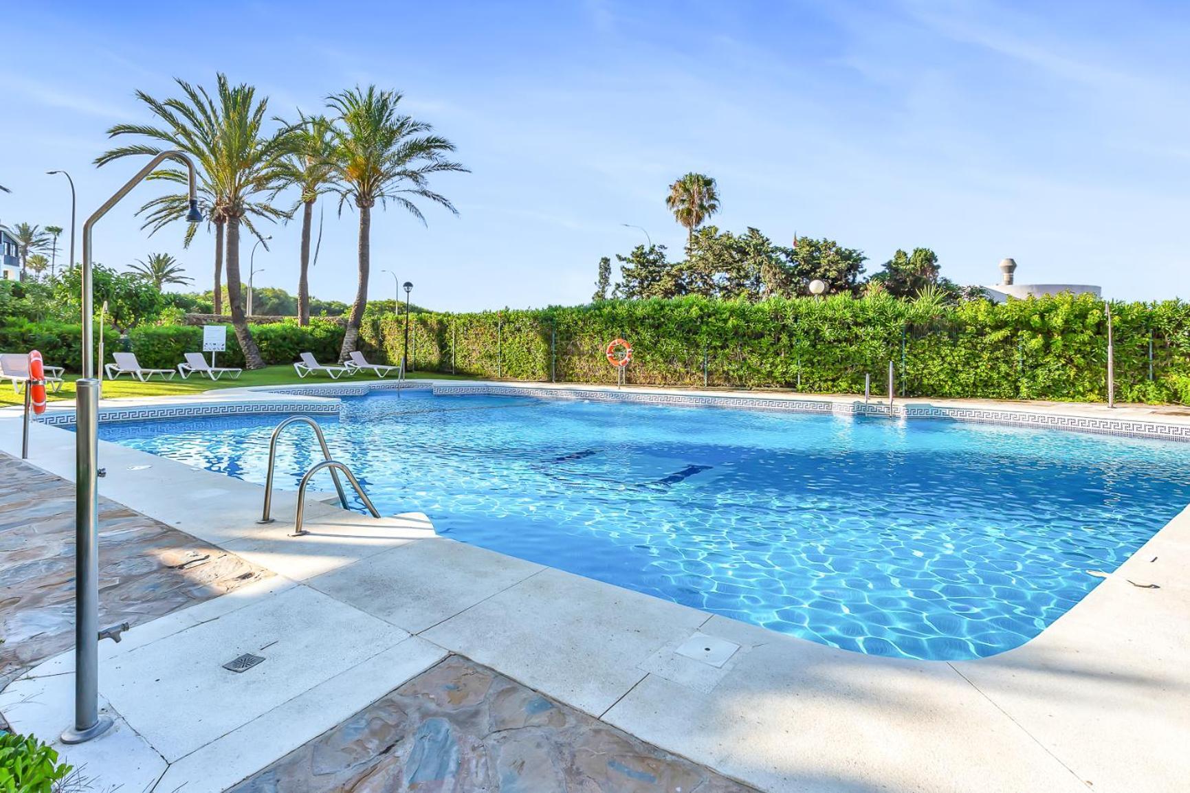 Modern Beach Apartment Romana Playa 723 In Marbella, Elviria Exterior photo